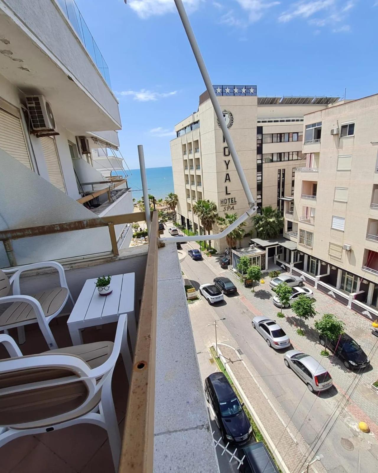 Sara-El Seaside Apartment Durrës Zewnętrze zdjęcie